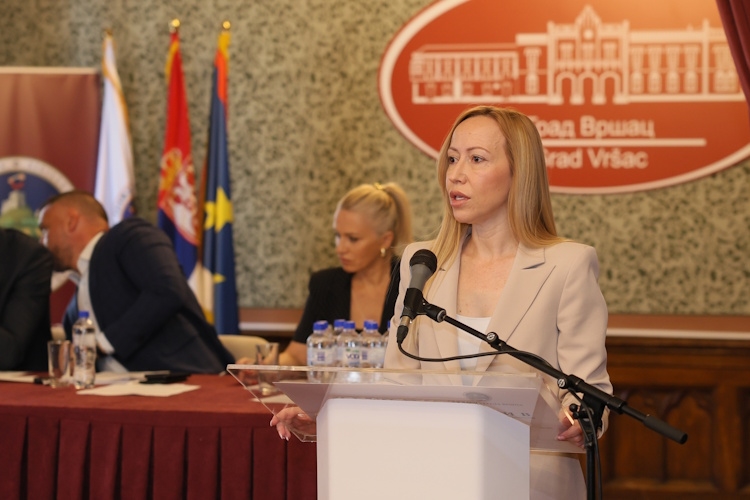 НА СВЕЧАНОЈ СЕДНИЦИ СКУПШТИНЕ ГРАДА ВРШЦА ДОНЕТА ОДЛУКА О ЈАВНИМ ПРИЗН...